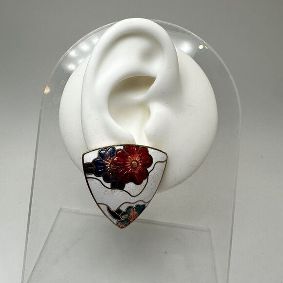 Stunning vintage trillion shaped Cloisonne white enamel with flowers earrings! - Picture 8 of 11